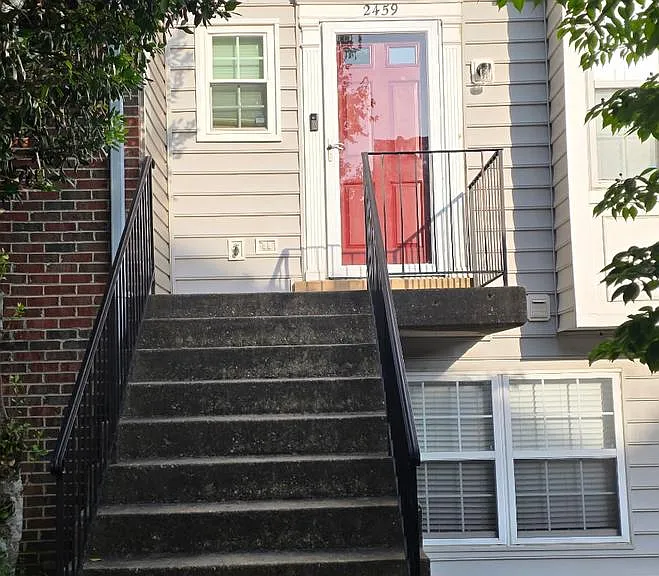 2459 Wentworth Dr — Photo 1