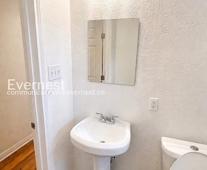 118 Cravens Ave — Photo 8