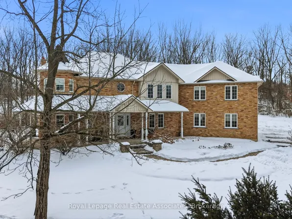 86 Ridge Rd E, Grimsby, ON L3M 4E7