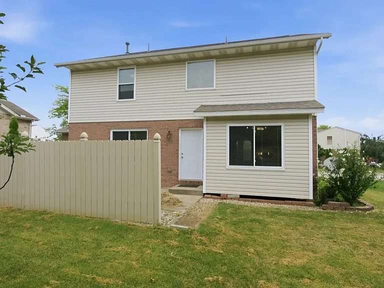 7649 Tollgate Ct — Photo 34