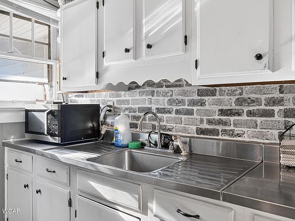 5th image of 861 S Miami Ave