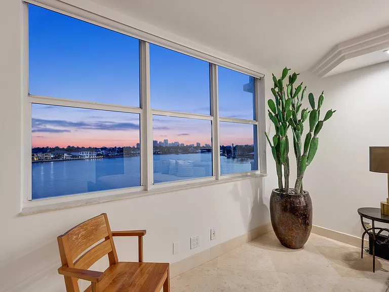 511 Bayshore Dr #401 — Photo 13