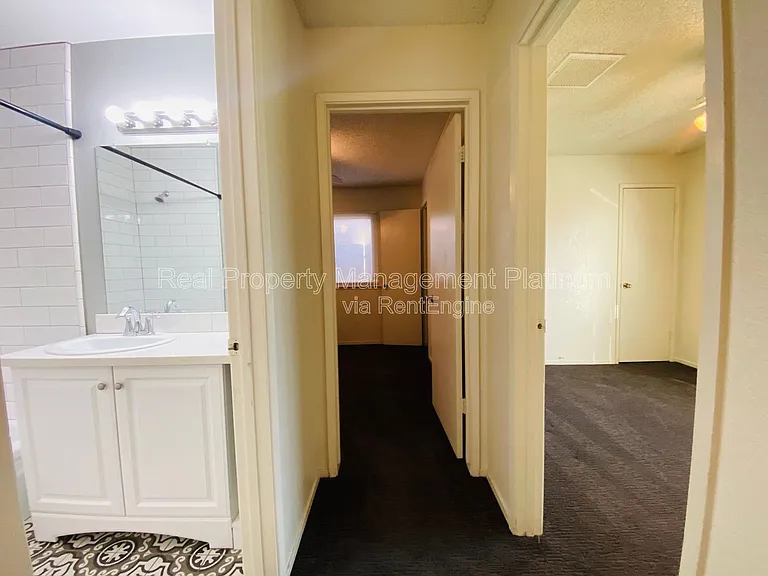 4619 E Indianapolis Ave — Photo 5