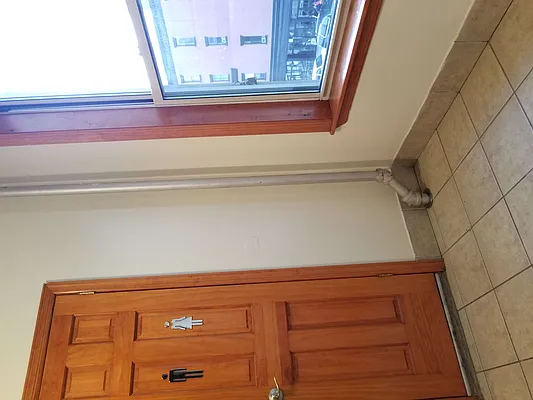 Rented by NYLA Realty | media 14