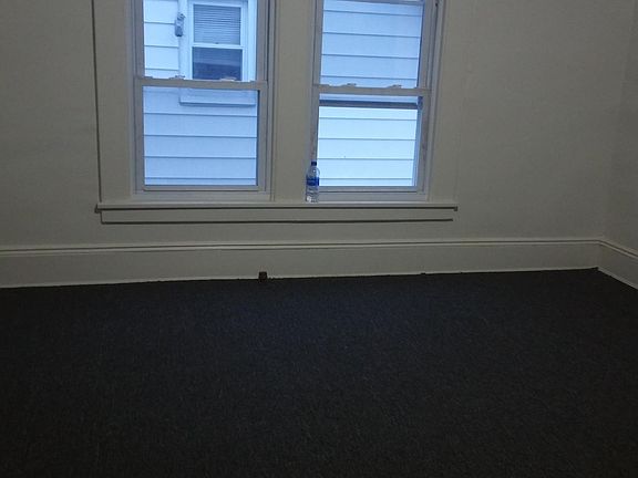 3rd image of 17021 84th Dr #2