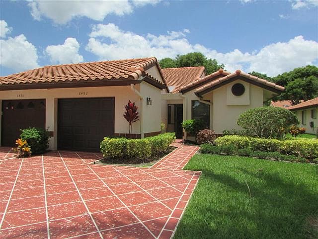 1st image of 6482 Royal Manor Cir