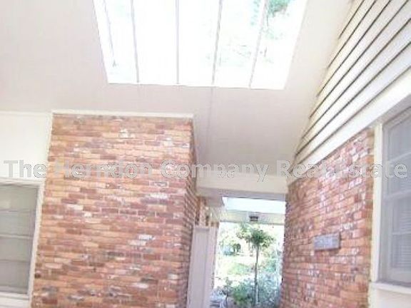 4th image of 1400 Sustella Ave APT A