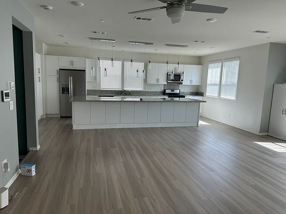 5340 Calle Rockfish #25