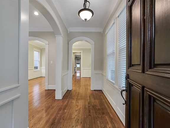 3rd image of 508 W 23rd St