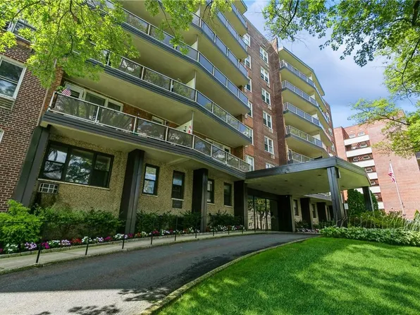 360 Westchester Avenue #112, Port Chester, NY 10573
