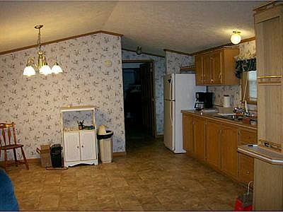 3rd image of 7431 Hollydale Dr