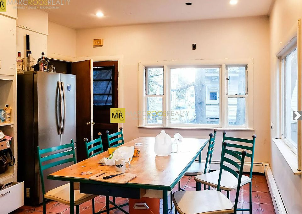 2nd image of 197 College Ave #2