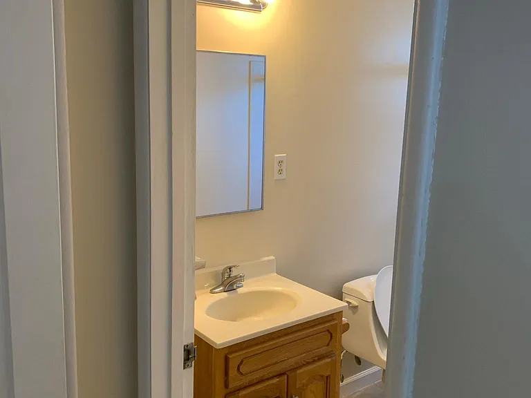 830 El Camino Real — Photo 3