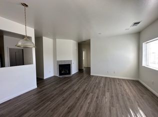 623 Blue Mountain Way APT A, Bakersfield, CA 93308