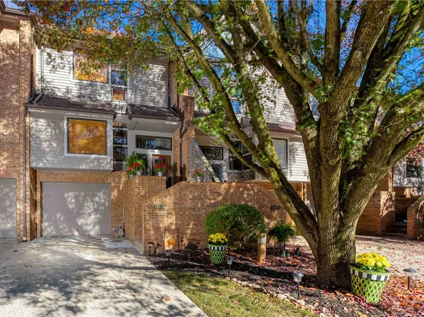 1403 Towne Square Dr, Allison Park, PA 15101