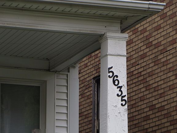 2nd image of 5635 Parkdale Ter