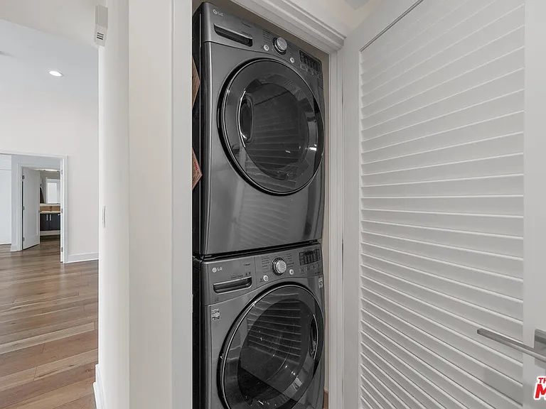 7133 Hawthorn Ave #Penthouse 6 — Photo 20