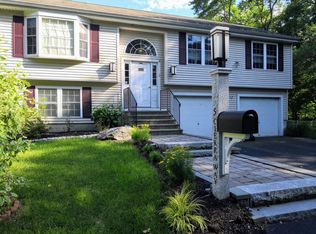 5 Cierra Way, Burlington, MA 01803