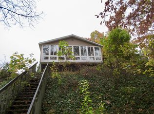 11001 Arloa Dr, Greenville, MI 48838