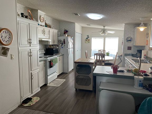 5th image of 1701 W Commerce Ave #266