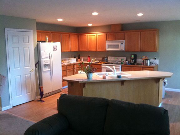 Large Kitchen 