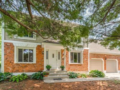 1504 NW Weatherstone Dr, Blue Springs, MO, 64015