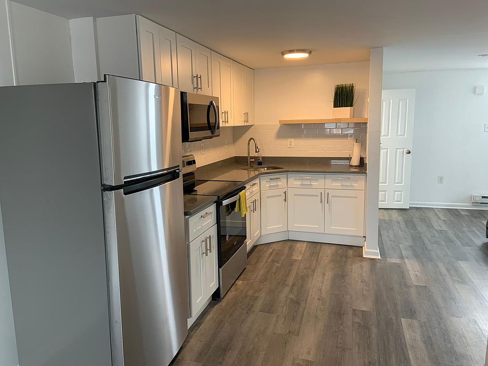 1st image of 3132 Richmond St APT 3