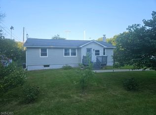 51 Cork Hill Rd, Franklin Boro, NJ 07416