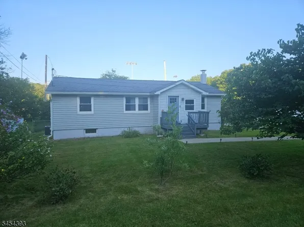 51 Cork Hill Rd, Franklin Boro, NJ 07416