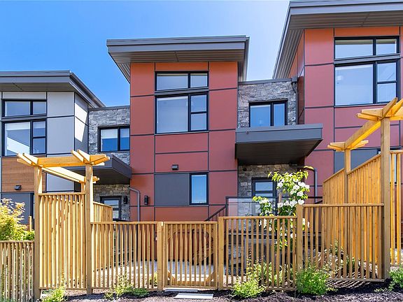 2nd image of 4253 Dieppe Rd #19