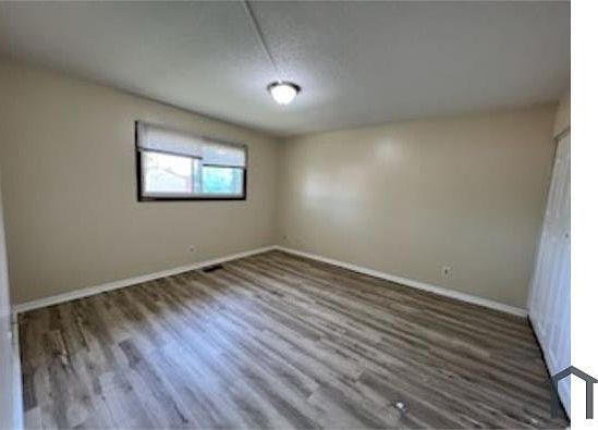 4th image of 1579 Sloan St APT 2