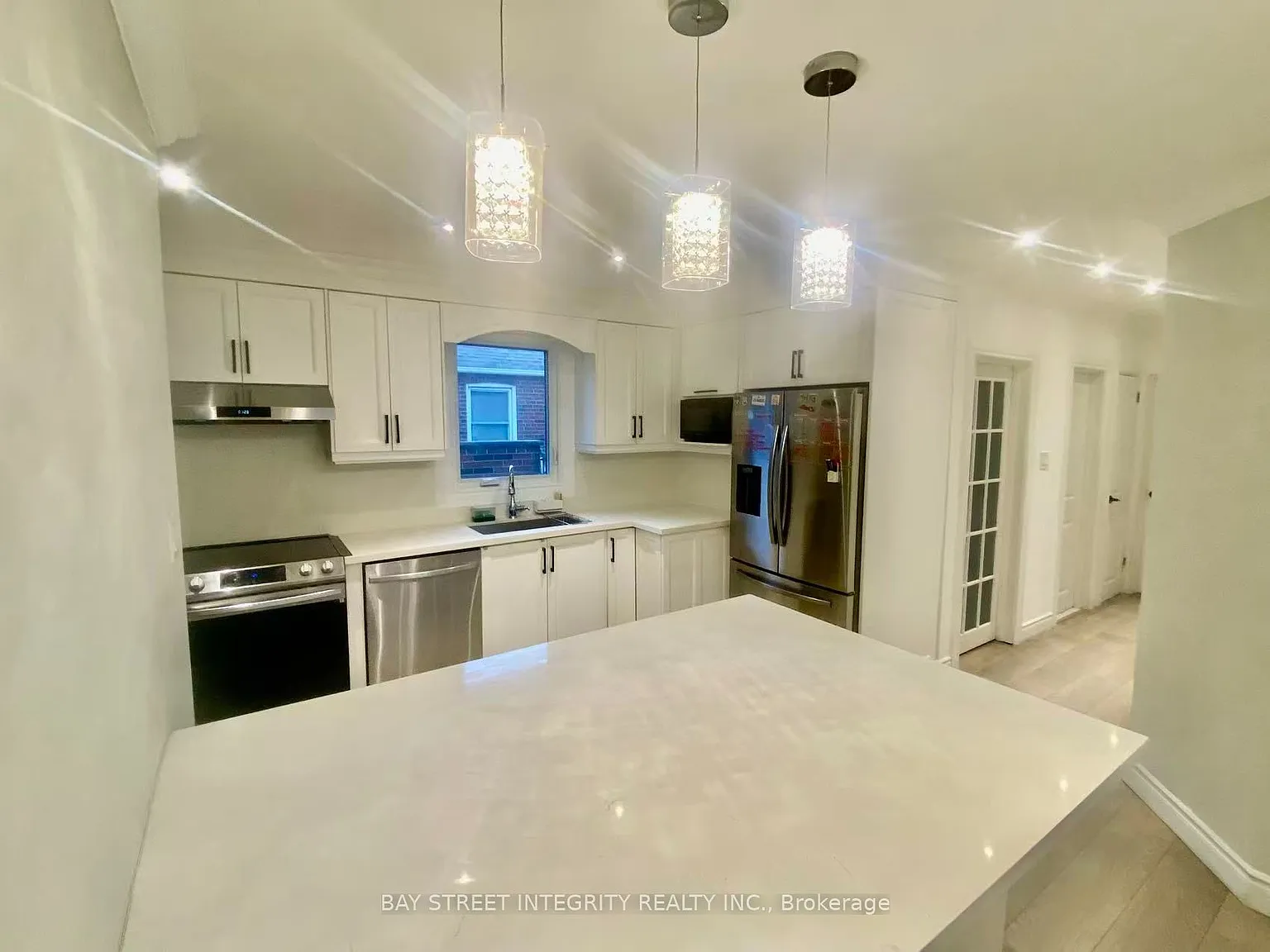 3 bed, $2,700 — Photo 4