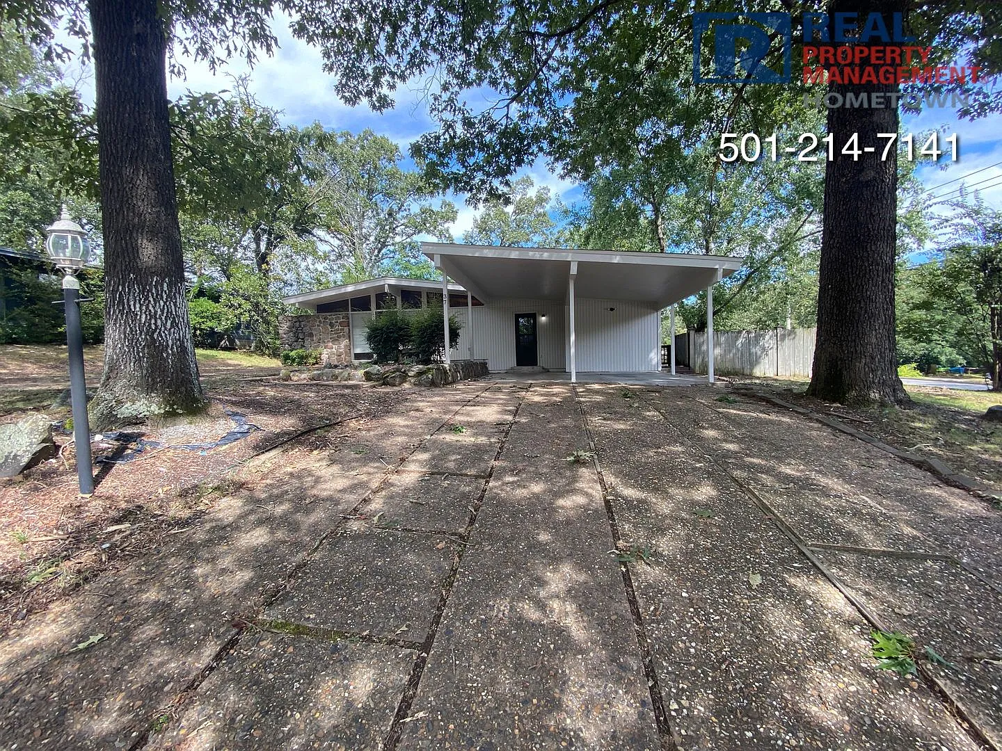 Newly Renovated 3-bedroom 2-bath House in Little Rock! — Photo 2