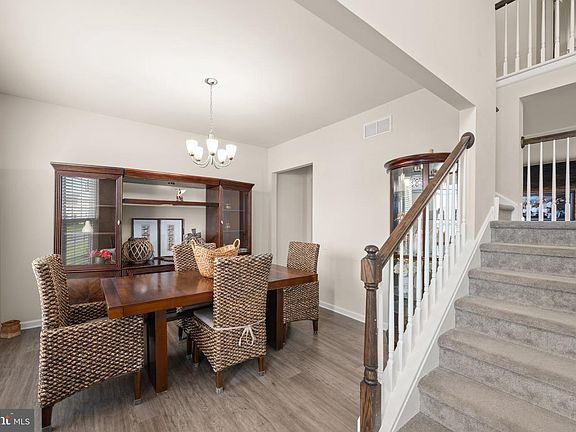 5th image of 240 Gardenbrook Dr