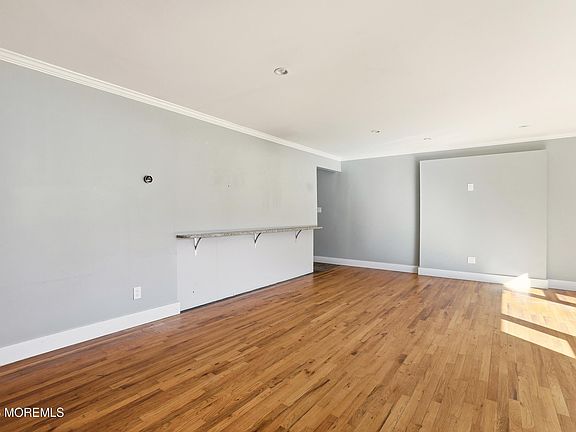 5th image of 1517 Seventh Avenue