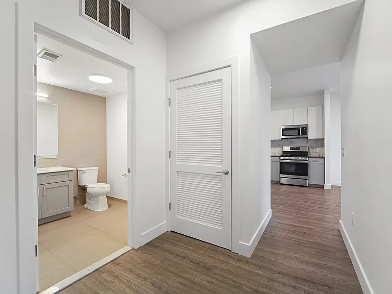 475 William St. — Photo 16