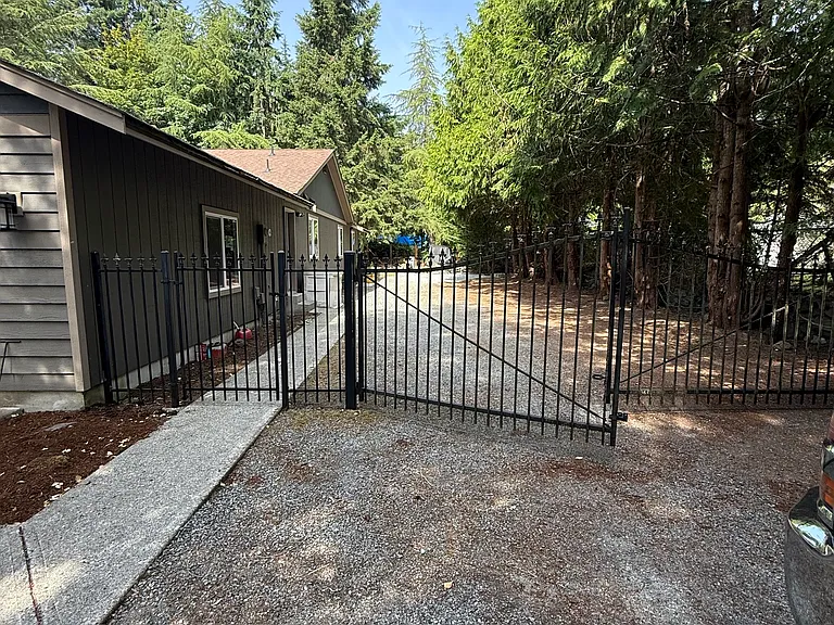 Gated Rear Yard / RV & Boat Parking