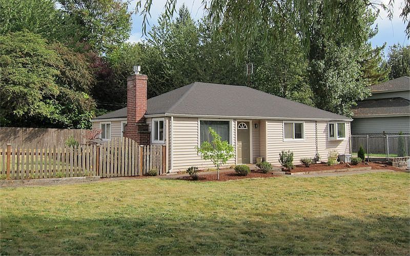 2nd image of 8706 218th St SW