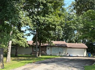 4264 Palestine Rd, Chester, IL 62233