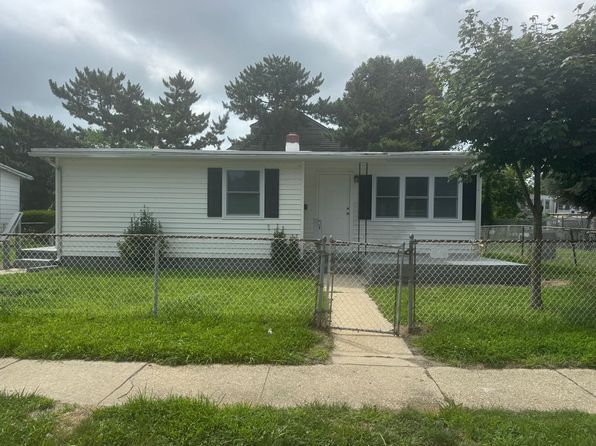 1426 Sewell Ave