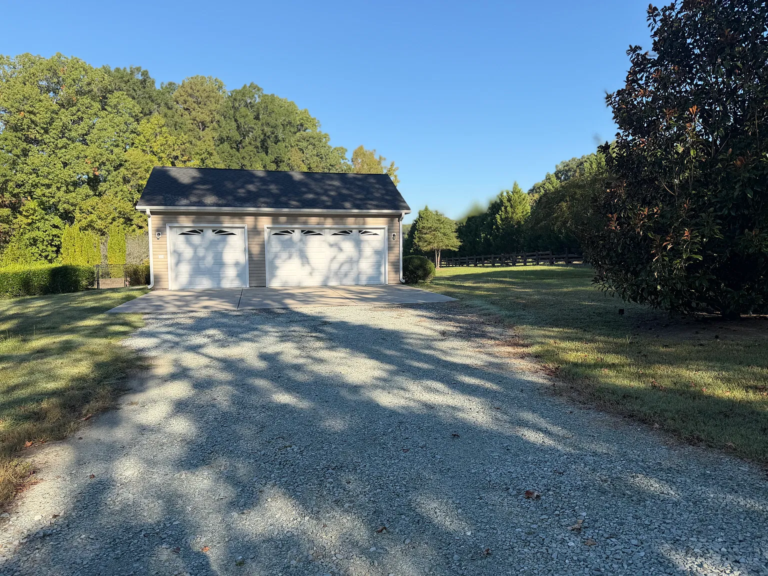 3 bed, 2534 sqft, $2,500 — Photo 3