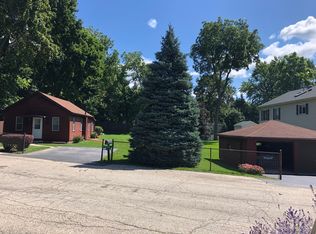 67 N Lake Ave, Fox Lake, IL 60020