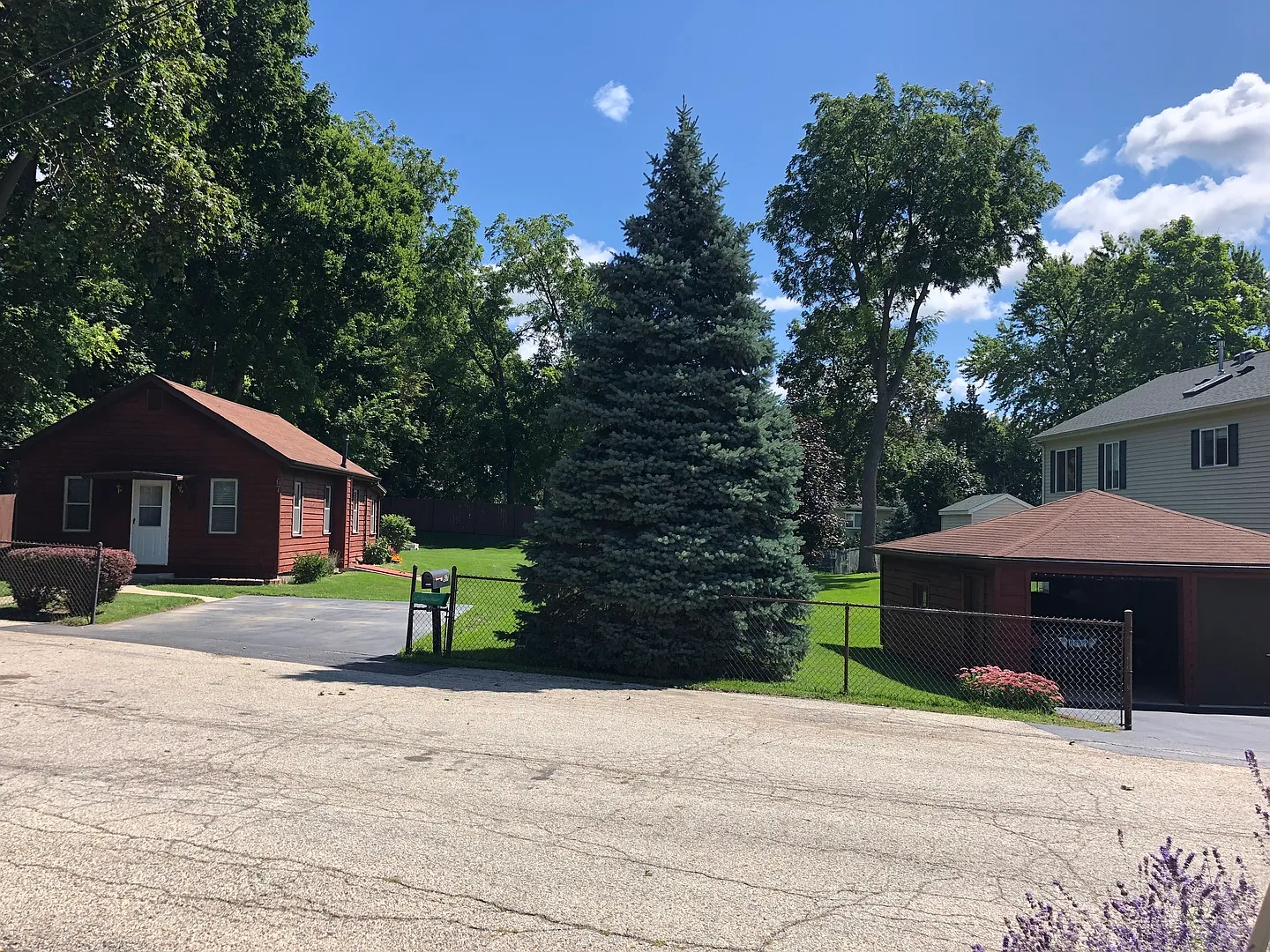 67 N Lake Ave photo 1