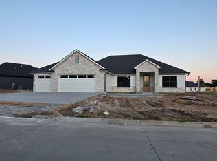 2727 Easley Cabin Cir, Columbia, MO 65201