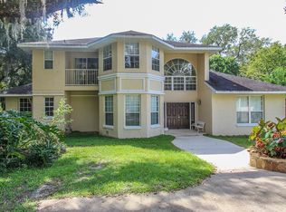 215 Simpson Dr, Interlachen, FL 32148