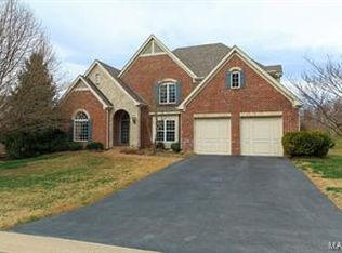 236 Merlot St, Saint Albans, MO 63073