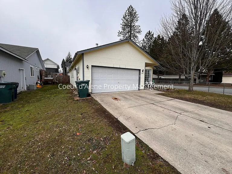 3195 N 10th St — Photo 2