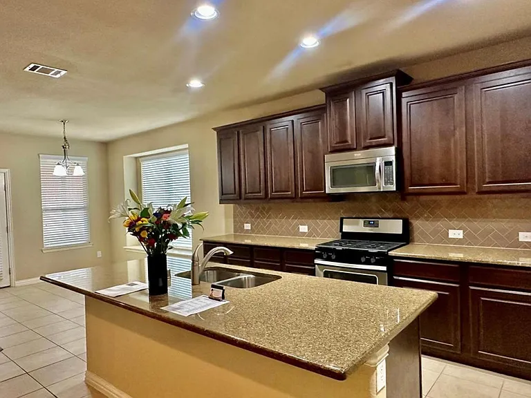 4001 Muscadine Dr — Photo 5