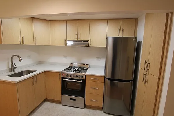 Rented by FirstService Realty (legacy) | media 6