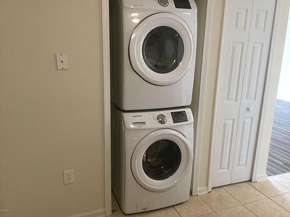 3rd image of 5050 Playpen Dr #415